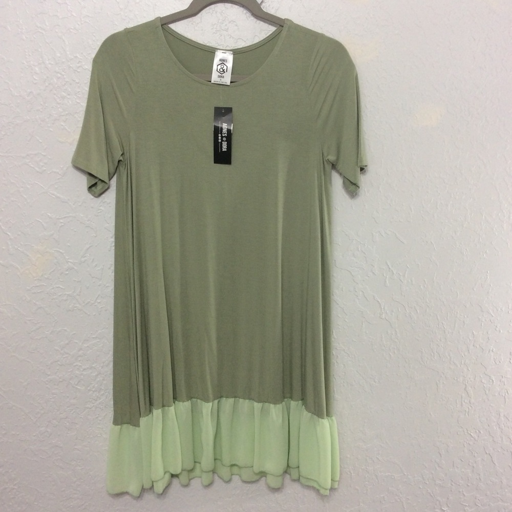 Agnes & Dora Chiffon Ruffle Tunic Sage Small NWT